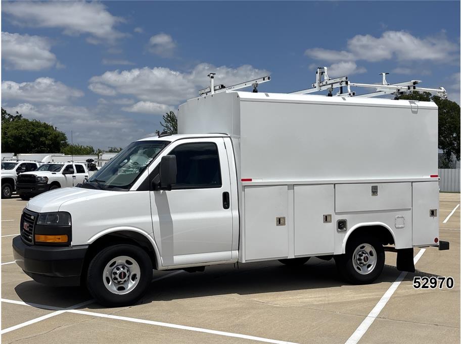 2023 GMC 3500 Savana