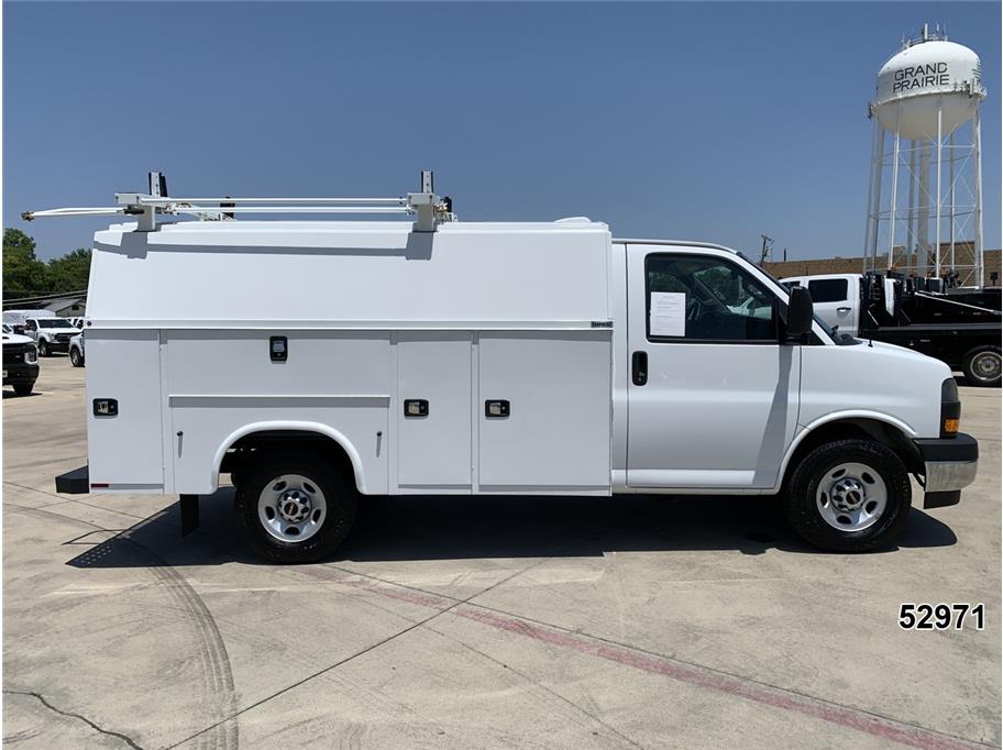 2021 GMC 3500 Savana
