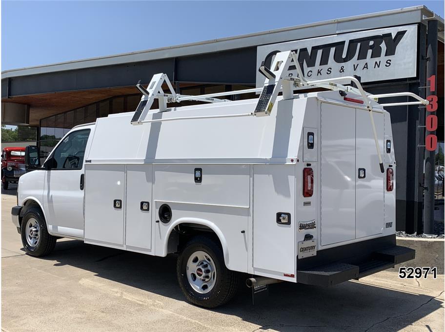 2021 GMC 3500 Savana