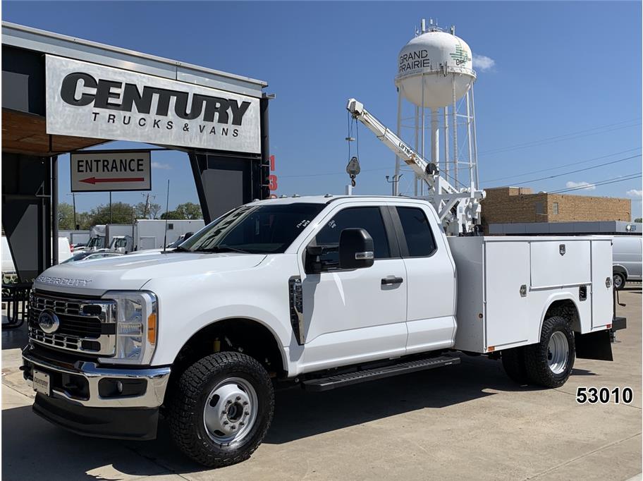 2023 Ford F350 DRW