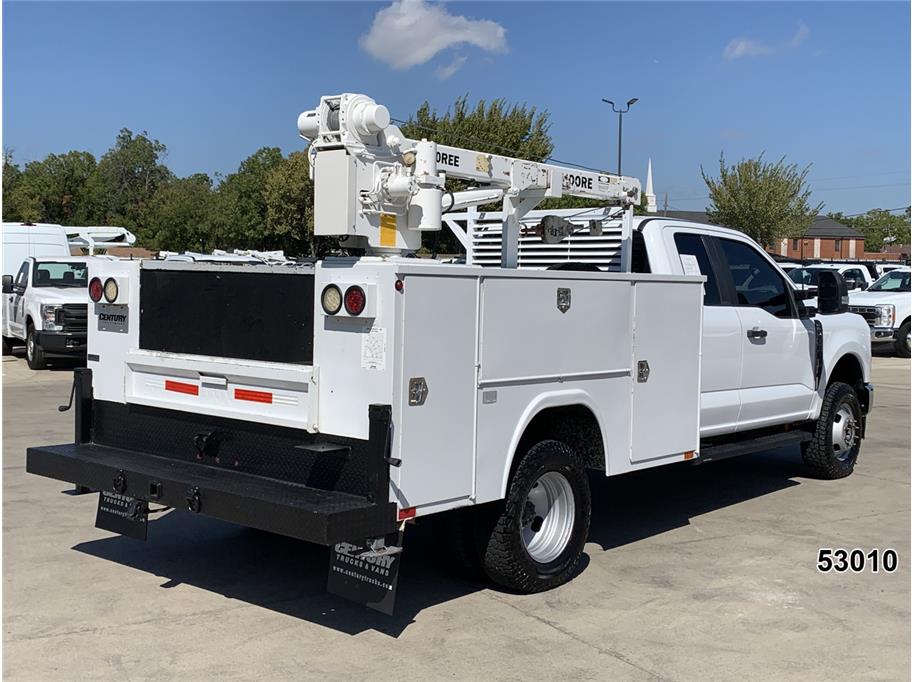 2023 Ford F350 DRW