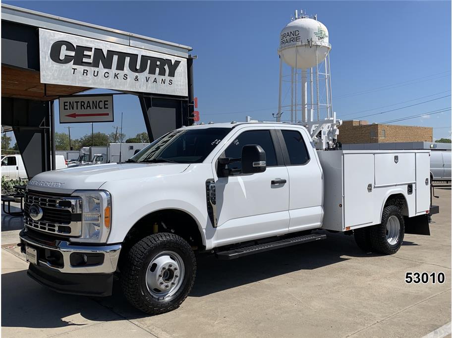 2023 Ford F350 DRW