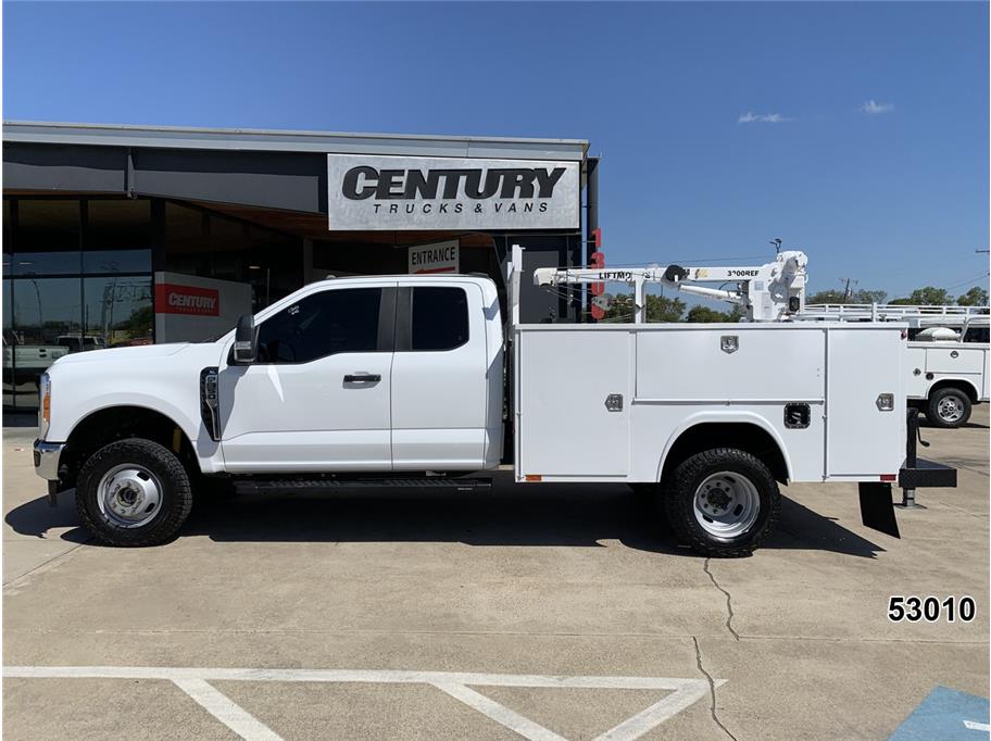 2023 Ford F350 DRW