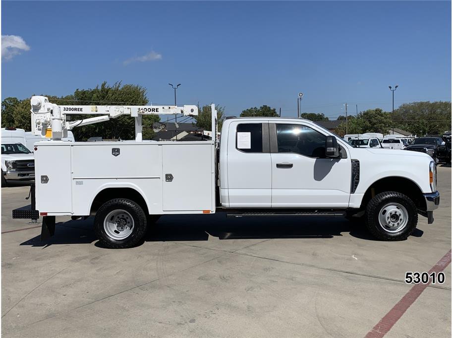 2023 Ford F350 DRW