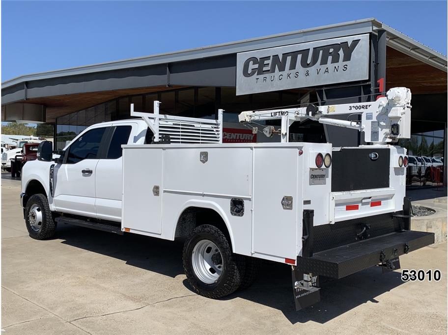 2023 Ford F350 DRW