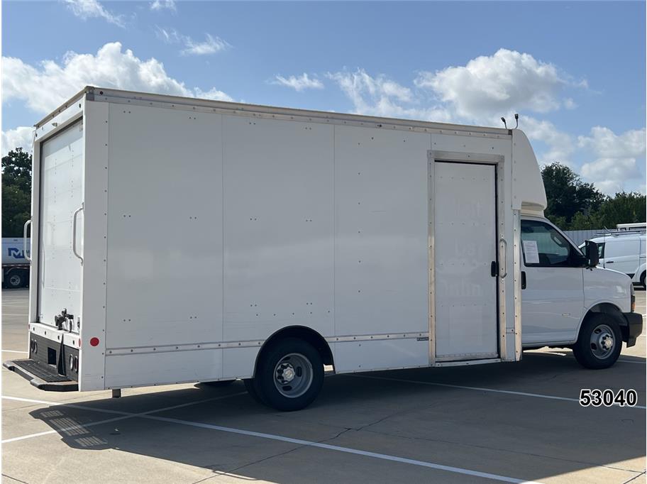 2021 Chevrolet 3500 Express DRW