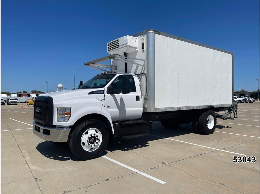 2023 Ford F650