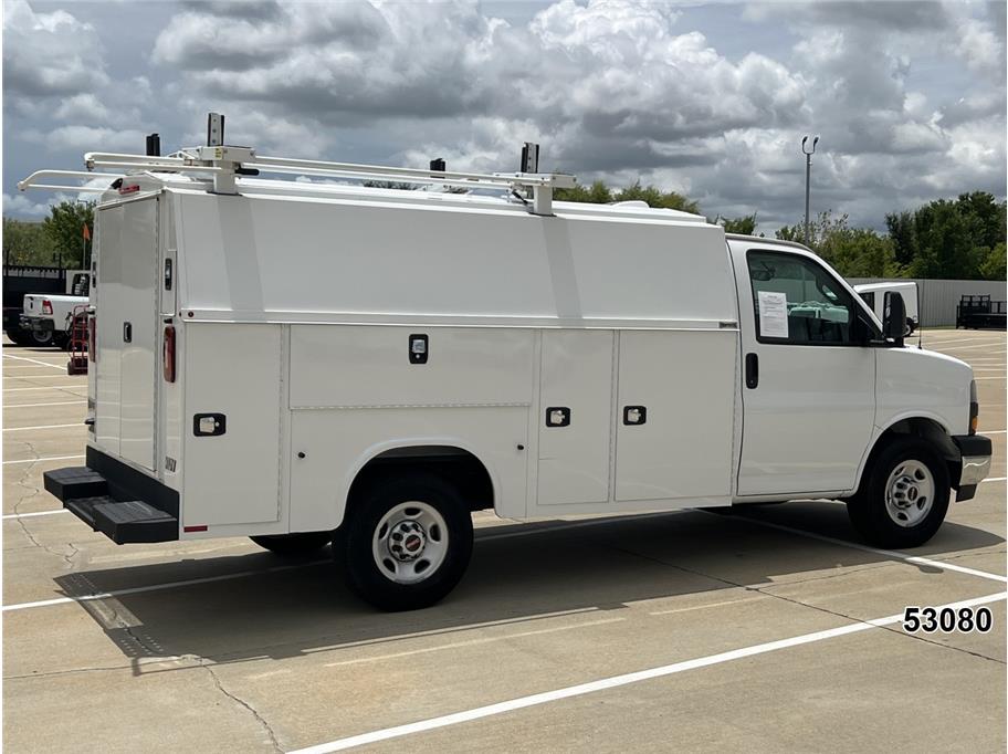 2021 GMC 3500 Savana