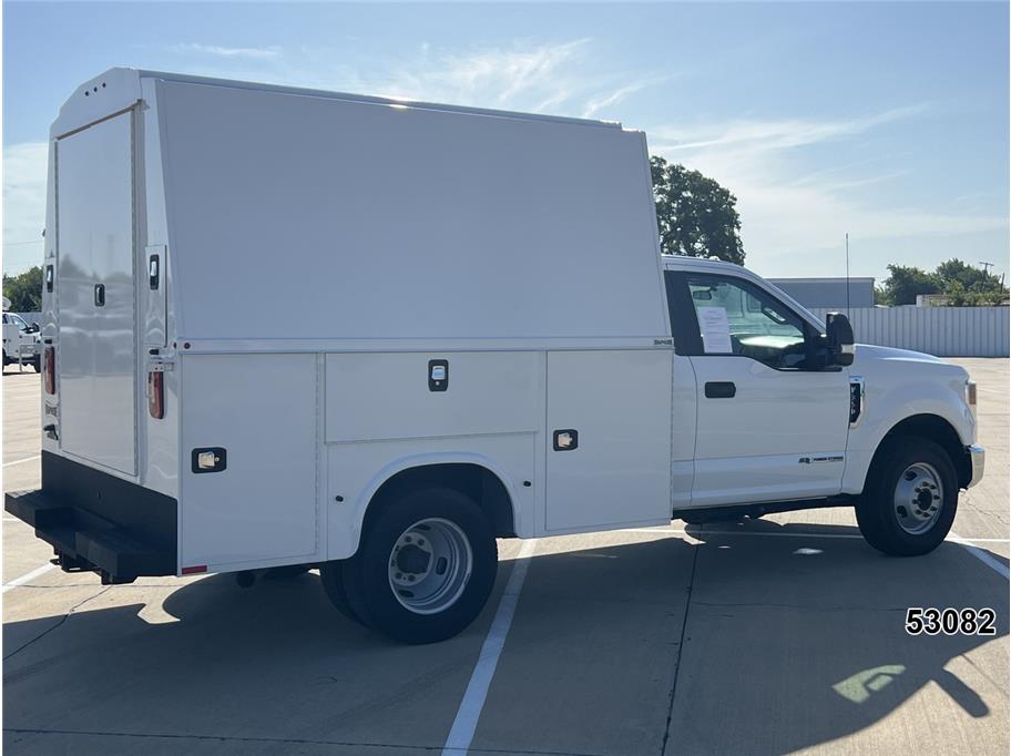 2022 Ford F350 DRW