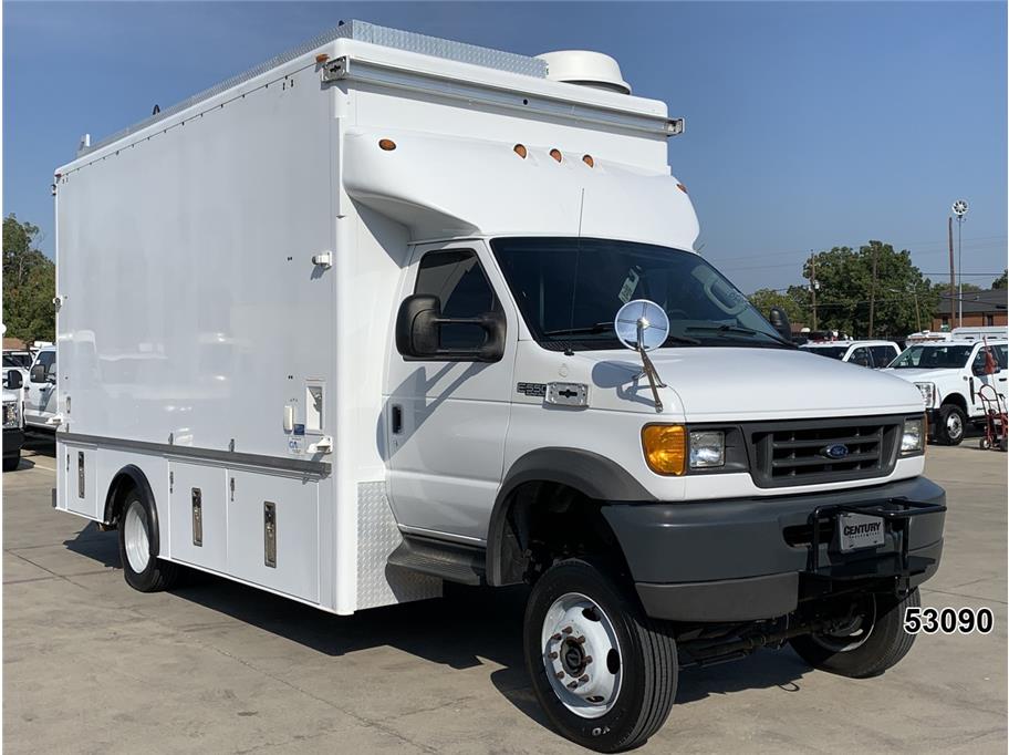 2003 Ford E550
