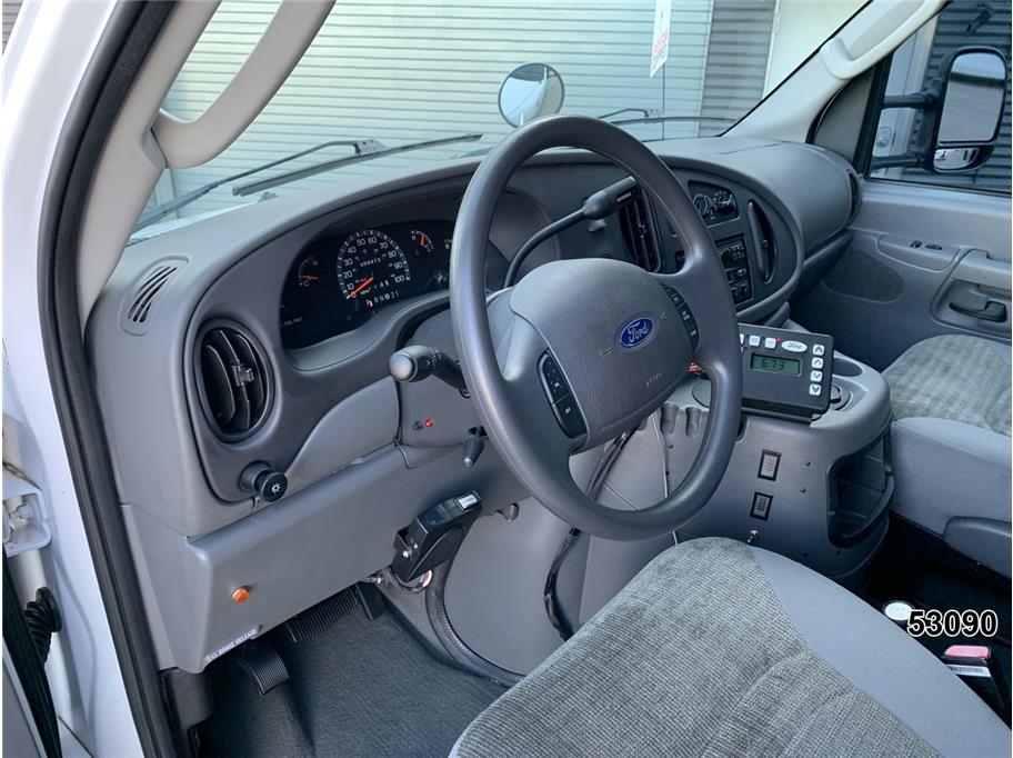 2003 Ford E550