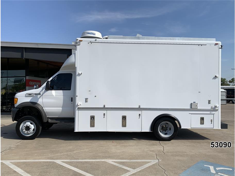 2003 Ford E550