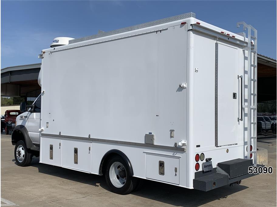 2003 Ford E550
