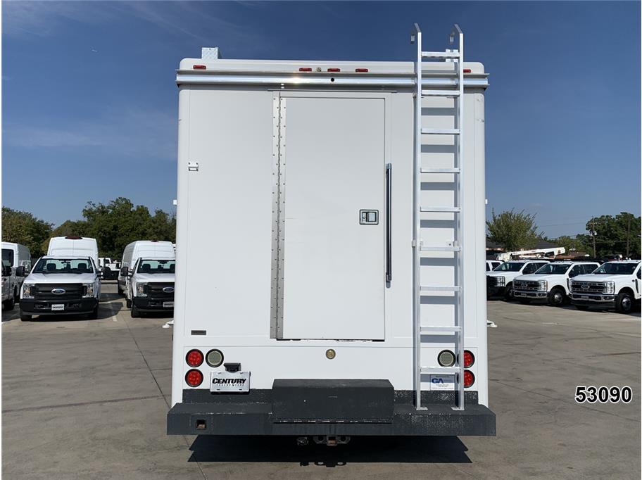 2003 Ford E550
