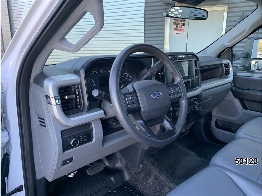 2023 Ford F550