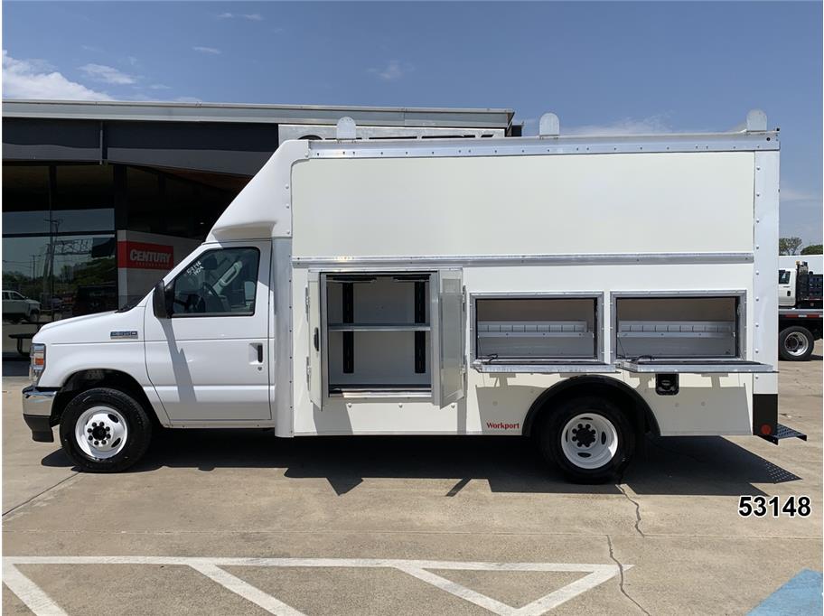 2024 Ford E350 DRW