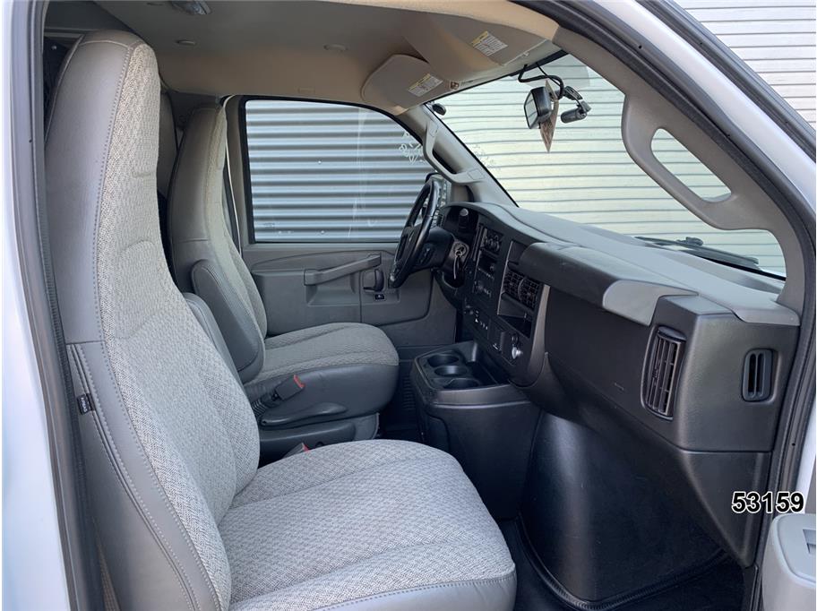 2023 GMC 2500 Savana