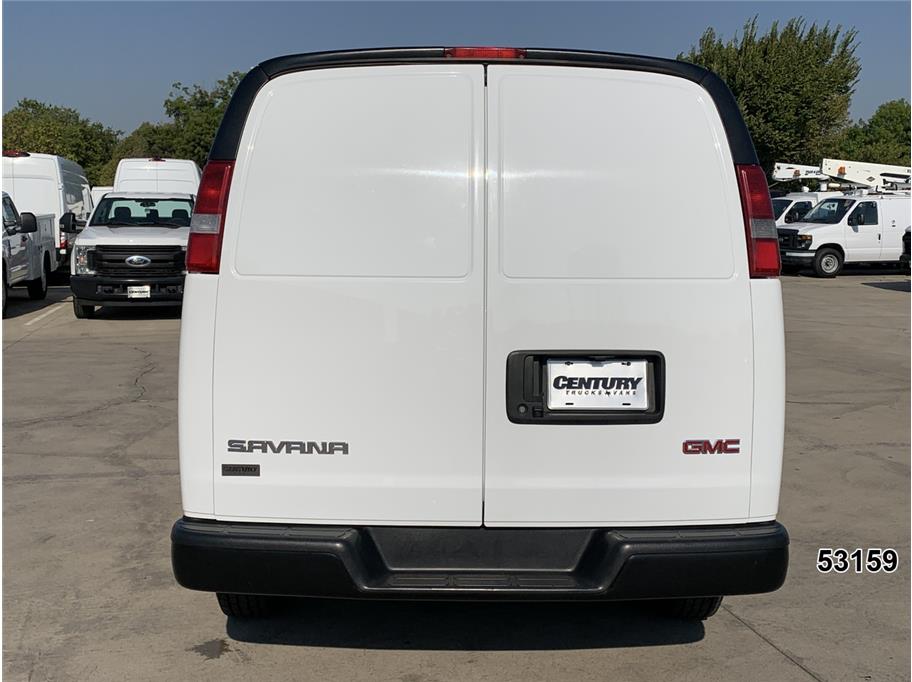 2023 GMC 2500 Savana