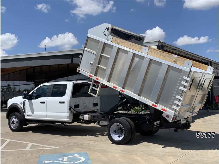 2025 Ford F550
