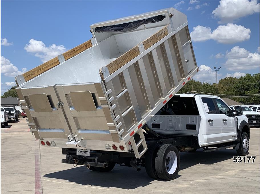 2025 Ford F550