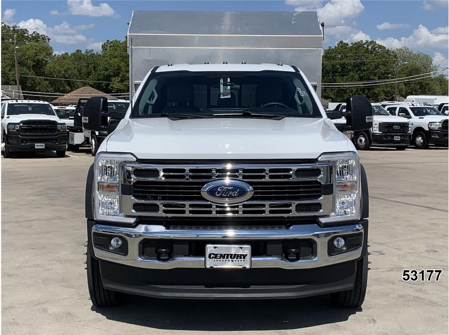 2025 Ford F550