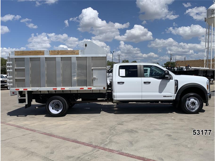 2025 Ford F550