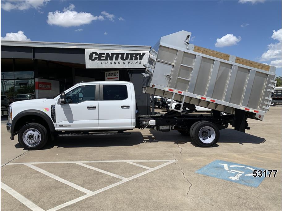2025 Ford F550