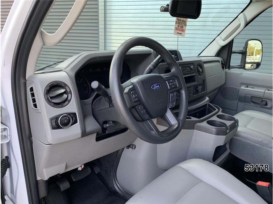 2024 Ford E450