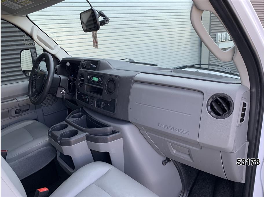 2024 Ford E450