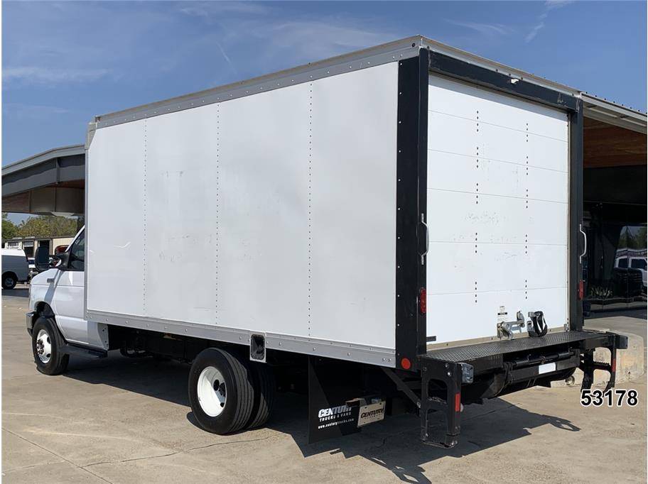 2024 Ford E450