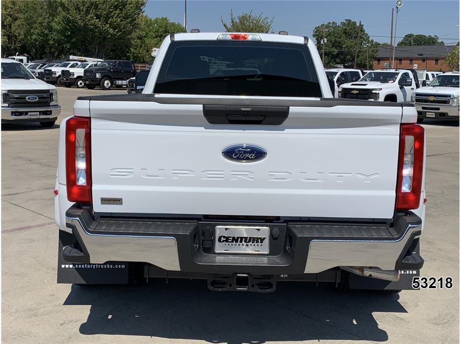 2024 Ford F350 DRW