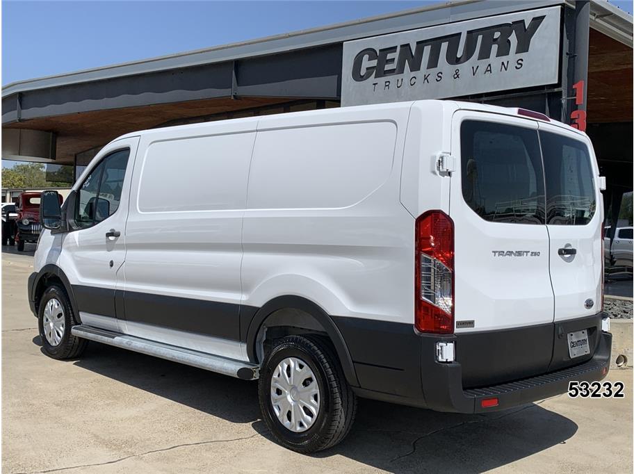 2025 Ford Transit 250