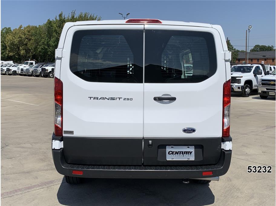 2025 Ford Transit 250
