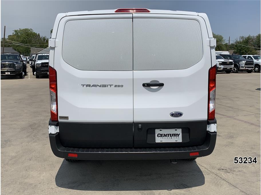 2025 Ford Transit 250