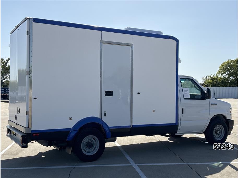 2023 Ford E350