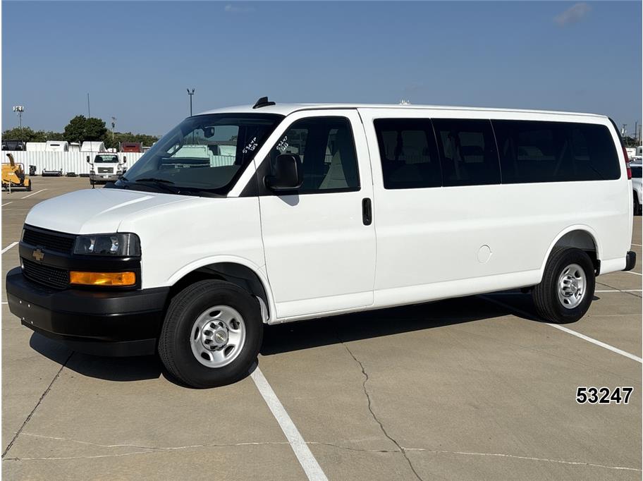 2025 Chevrolet 3500 Express