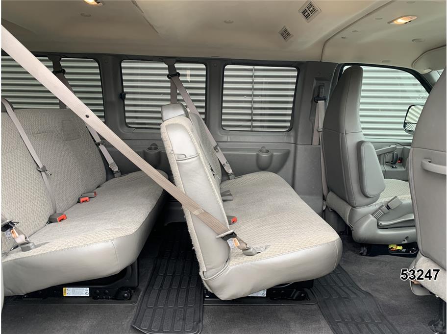 2025 Chevrolet 3500 Express