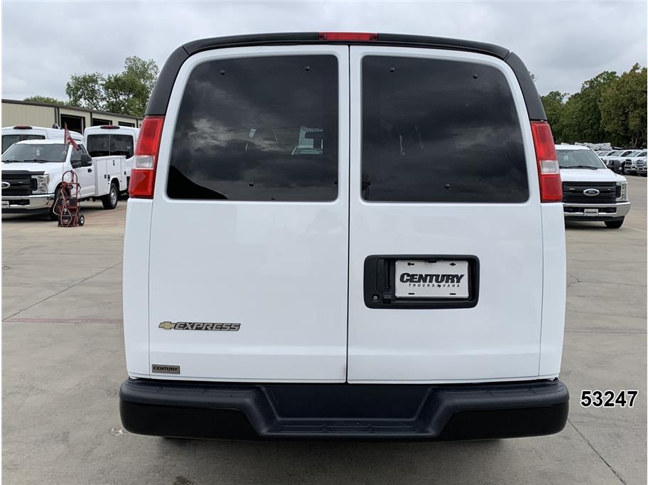2025 Chevrolet 3500 Express
