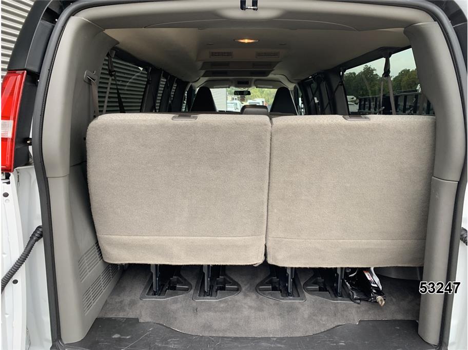2025 Chevrolet 3500 Express