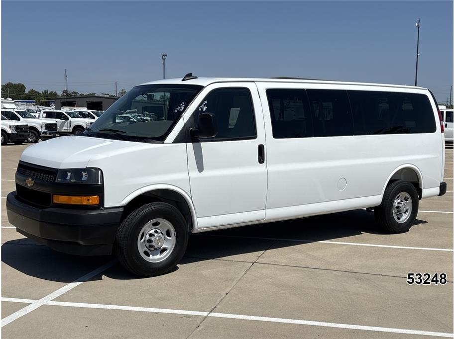 2025 Chevrolet 3500 Express