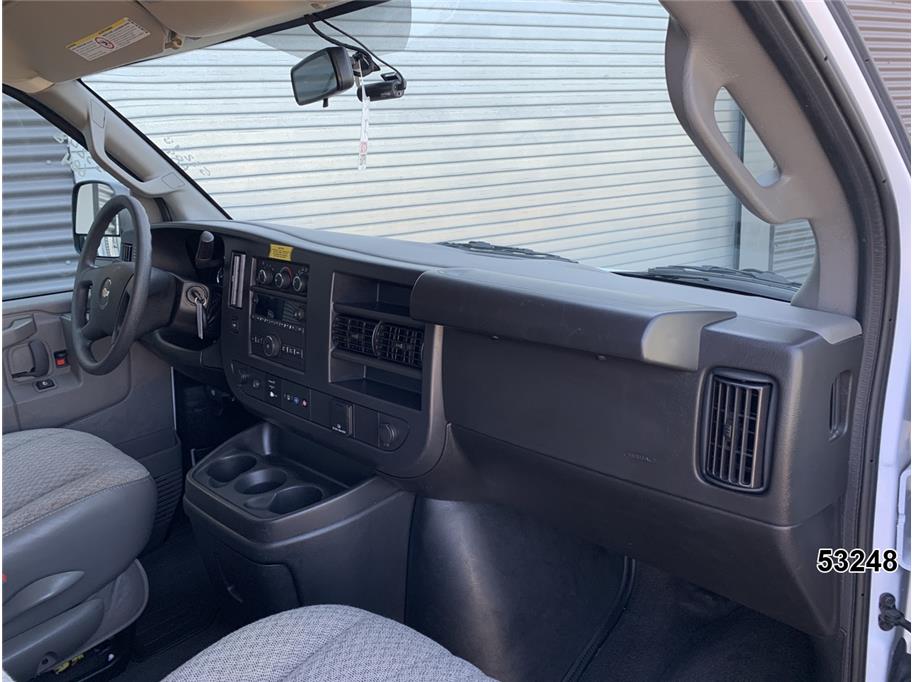 2025 Chevrolet 3500 Express