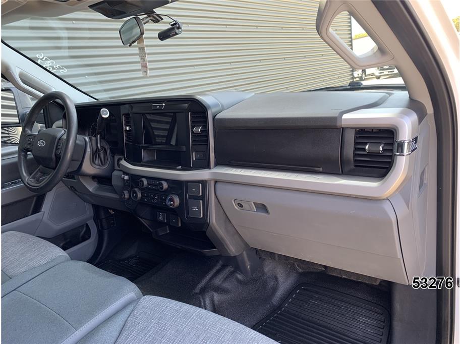 2025 Ford F350 DRW