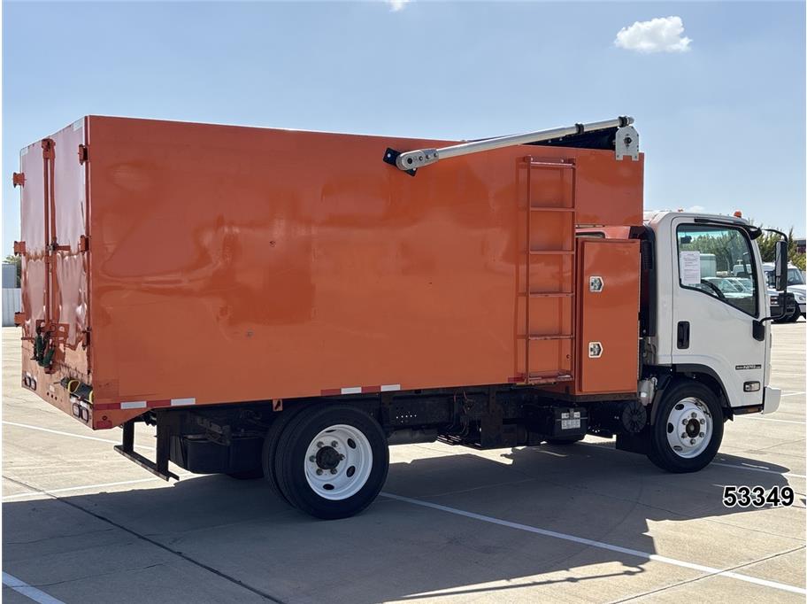 2024 Isuzu NPR HD