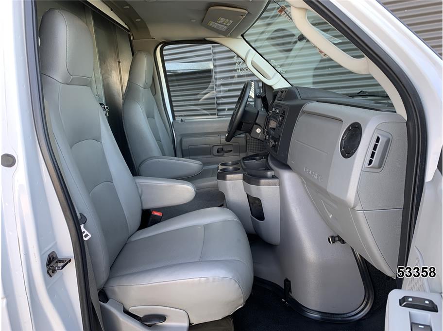 2024 Ford E350 DRW