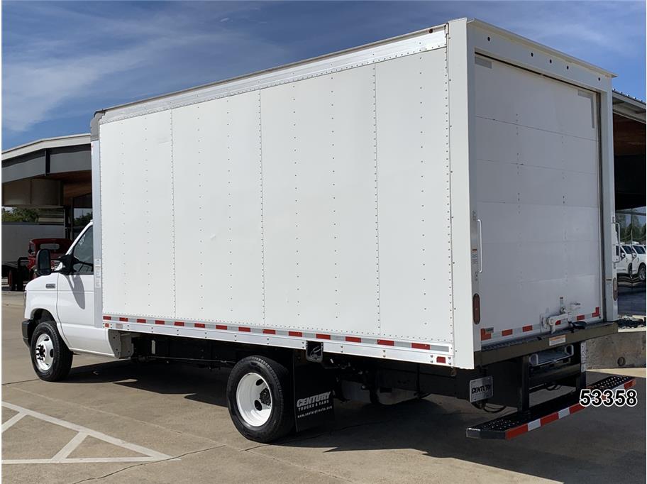 2024 Ford E350 DRW