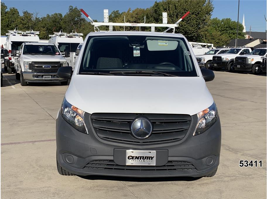 2023 Mercedes Metris