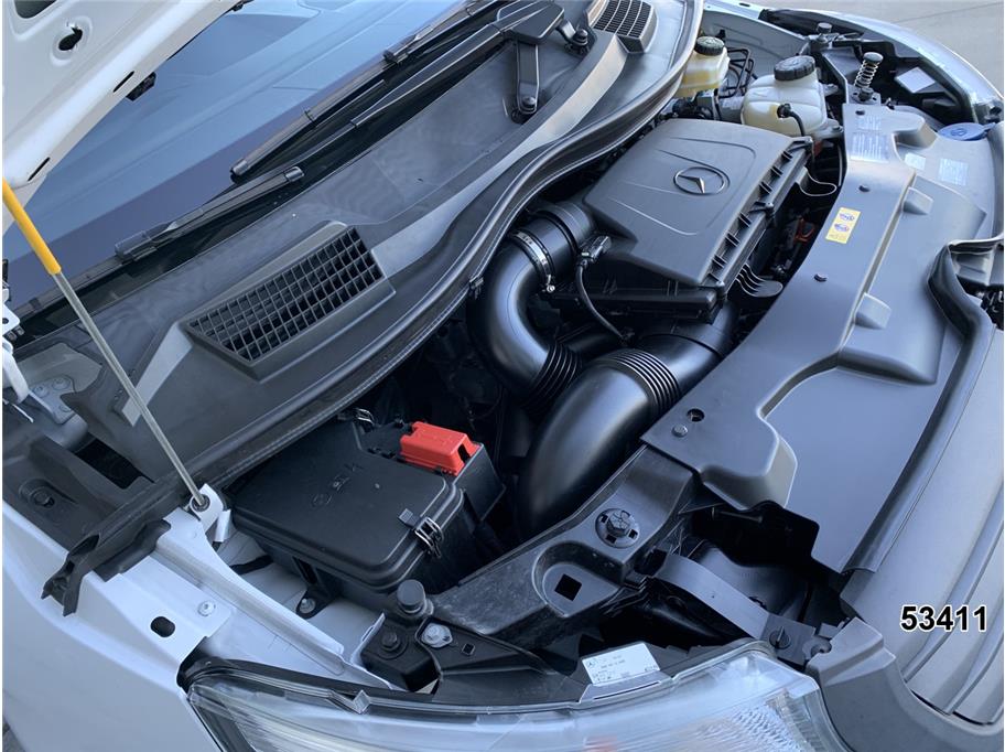 2023 Mercedes Metris