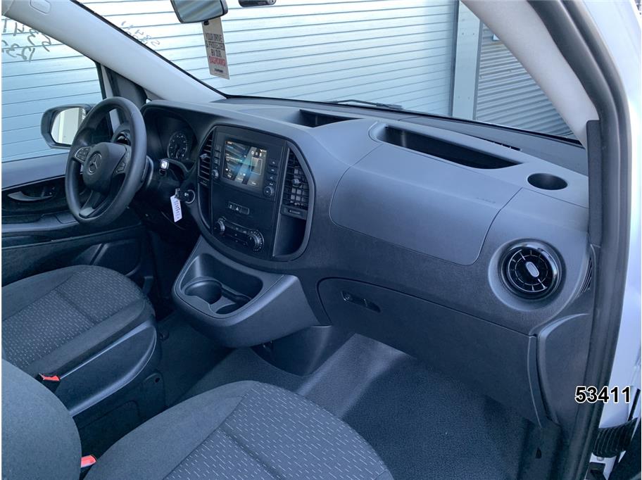 2023 Mercedes Metris