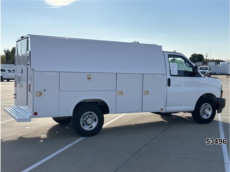 2023 Chevrolet 3500 Express