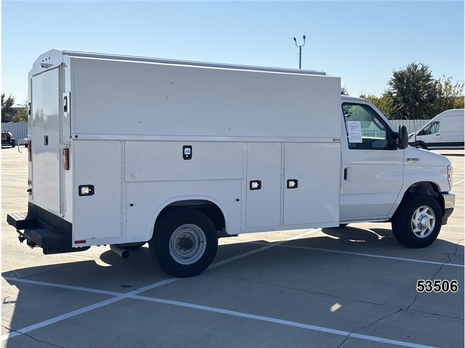2023 Ford E350
